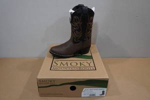 lot 149 image: Smoky Mountain Kids Western Boots -Size 12.5