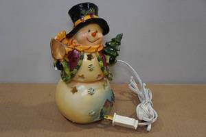 lot 277 image: Snowman Table Lamp