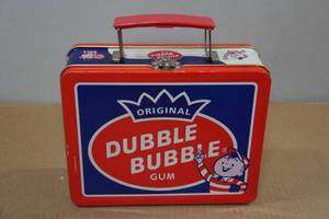 lot 295 image: Vintage Look Dubble Bubble Gum Metal Lunch Box