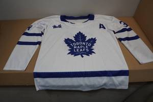 lot 302 image: Toronto Maple Leafs Matthews Jersey -Medium