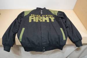 lot 308 image: United States Army Jacket - Medium