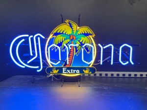 lot 24 image: Large Corona palm tree, neon