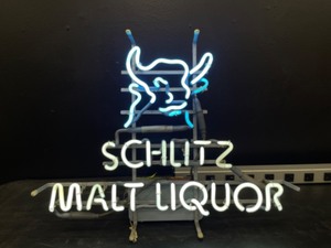 lot 44 image: Schlitz Malt Liquor Bull, neon, Dont Say Beer Say Bull