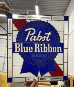 lot 160 image: PBR Pabst Blue Ribbon, faux stained glass, NOS NIB