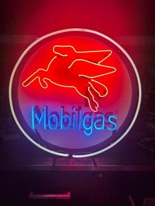 lot 9 image: Mobilgas neon, neon pegasus, NIB