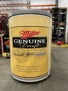 lot 186 image: MGD beer can fridge, Miller Genuine Draft