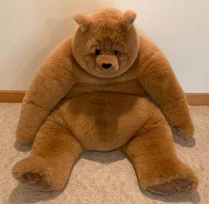 lot 19 image: Large 33 Tall  Stuffed Sitting Bear
