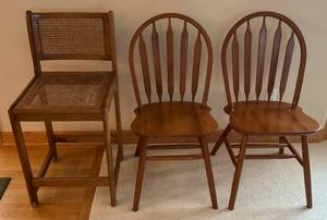 lot 43 image: Three Misc. Wood Chairs 1 Cane Bottom