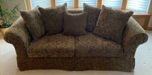 lot 49 image: Two Person Ornate Couch With Matching Pillows (Very Lightly Used)
