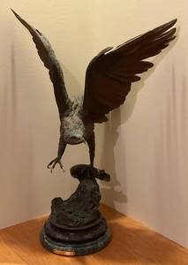 lot 56 image: 30 34 Tall Bronze Eagle By Jules Moigniez
