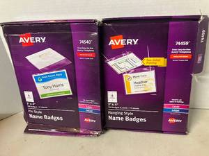 Avery Name Badge