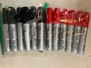 King Size Sharpie Markers
