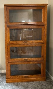 lot 2 image: Barrister Style Bookcase  Book Shelf