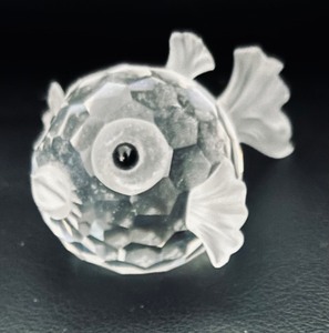 lot 55 image: Adorable Fish Figurine