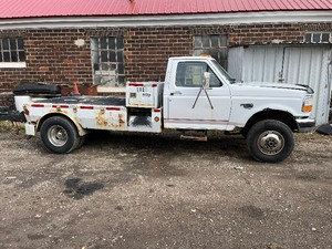 lot 4 image: 1997 F350 Turbo 7.3 Powerstroke 4X4