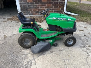 lot 11 image: 38 Sabre by John Deere Riding Lawn Mower