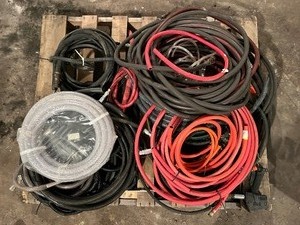 lot 35 image: Pallet Miscellaneous Hoses from Car Wash