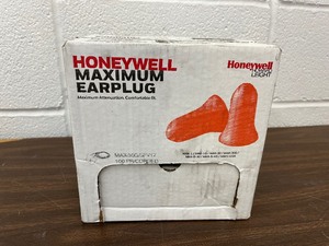 lot 60 image: Box of Corded Ear Plugs