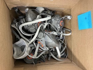 lot 80 image: Box of 18 3M Respirators