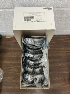lot 89 image: Box of 12 Safety Glasses