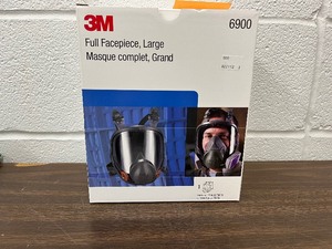 lot 98 image: 3M Full Face Respirator