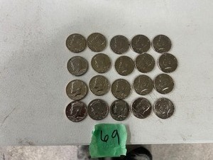 lot 69 image: 20) 2021P KENNEDY HALF DOLLARS NIFC COLLECTORS ONLY COINS