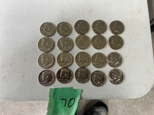 lot 70 image: 20) 2022D KENNEDY HALF DOLLARS NIFC COLLECTORS ONLY COINS