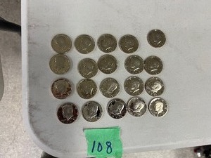 lot 108 image: 20) 1973S KENNEDY PROOF HALF DOLLARS
