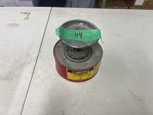 lot 44 image: JUSTRITE PLUNGER CAN .9 LITERS