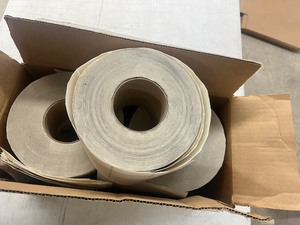lot 115 image: 5) 3000 COUNT 4 X 2 LABELS