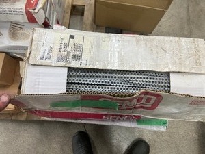 lot 141 image: 4000 SENCO #7 X 1 PHILLIPS HEAD AUTOFEED SCREWS