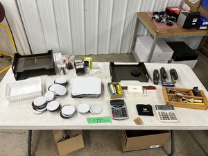 lot 175 image: TABLE FULL OF OFFICE SUPPLIES