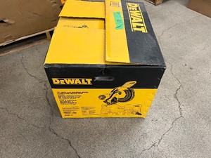 lot 190 image: DEWALT 12 DOUBLE BEVEL COMPOUND MITRE SAW (NEW)