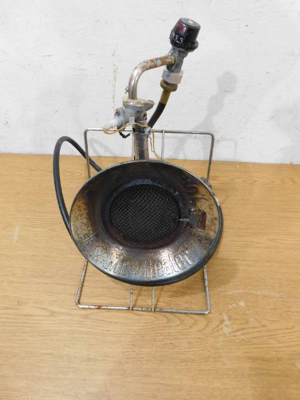 lot 50 image: Mr. Heater Propane HeaterCooker
