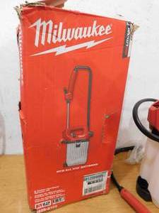 lot 61 image: Milwaukee M12 12-Volt 2 Gal. Lithium-Ion Cordless Handheld Sprayer Kit with 2.0 Ah Battery and Charger