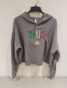 lot 14 image: NEW MXICO WOMENS CROP TOP HOODIE SWEATER SIZE 2XL