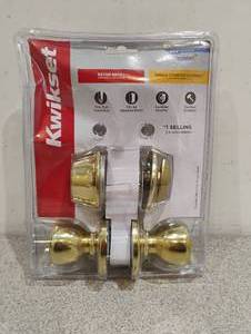 lot 46 image: NEW KWIKSET JUNO KEYED ENTRY SINGLE CYLINDER DEADBOLT
