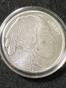 lot 32 image: 1 TROY OZ .999 FINE SILVER BUFFALO INDIAN ROUND IN AIRTITE