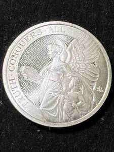 lot 82 image: 1 TROY OZ .999 FINE SILVER 2022 ST HELENA ROUND