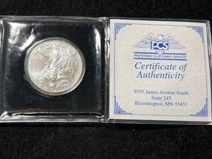 lot 90 image: 1998 AMERICAN SILVER EAGLE 1 TROY OZ .999 FINE SILVER