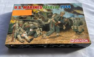 lot 38 image: US Marines Peleliu Dragon 135 Army Model