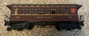 lot 60 image: Bachmann 1051 G New York Philadelphia Baltimore & Washington Passenger Car - Model Train