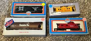 lot 93 image: (4) New In Box HO Scale Model Train Cars - Model Power, Conductors Choice, Front Frange - Union Pacific, New Haven, Santa Fe