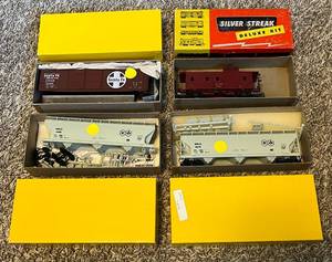 lot 97 image: (4) New in Box HO Scale Model Train Cars by Silver Streak and Accurate Finishing