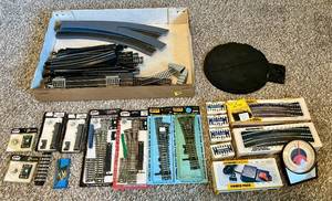 lot 125 image: Large Lot 7 Pounds of HO Gauge Model Train Track and Accessories (many NIB), power pack, switch, turntable, and more