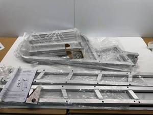 lot 22 image: DELUXE FLIP UP DOCK LADDER 6-  STEP