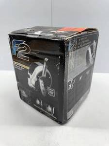 lot 28 image: F2 TWO SPEED WINCH 3200#