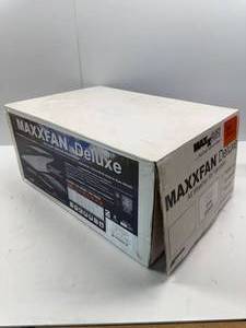 lot 36 image: MAXX FAN 7000K - NO REMOTE