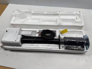 lot 47 image: Quick Products Electric Tongue Jack - White JQ-3500W