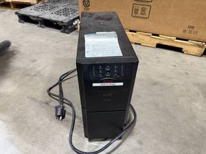 lot 98 image: APC SUA2200 Smart-UPS 2200VA1980W 120V Tower UPS
